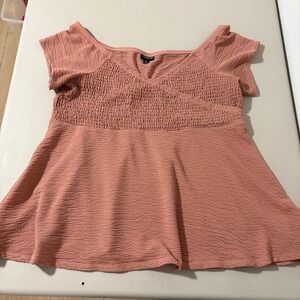 Torrid Plus Size Pink Smocked Peplum Top Short Sleeve V Neck Size 2 Babydoll